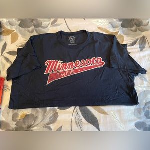 Lot of 4 ‘47 brand team tee shirts (size xl)